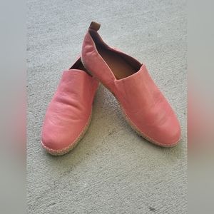 Gentle Souls by Kenneth Cole Coral Loafer  - Women's 8.5